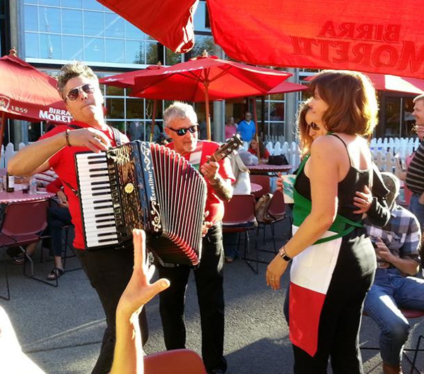 Rigatones, serenade in the wine garden